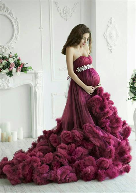 We offer exquisite imported evening dresses of the highest quality at affordable prices. . Dress rental for photoshoot